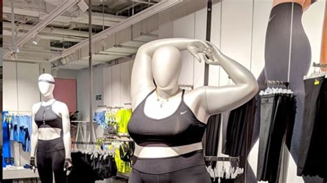 nike curvy paspoppen nederland|Nike en de curvy paspop .